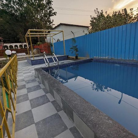 Blue Bell Homestay Lonavala Esterno foto